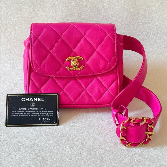 ๐ CHANEL pink quilted leather belt bag ๐ - Picture 2 of 15